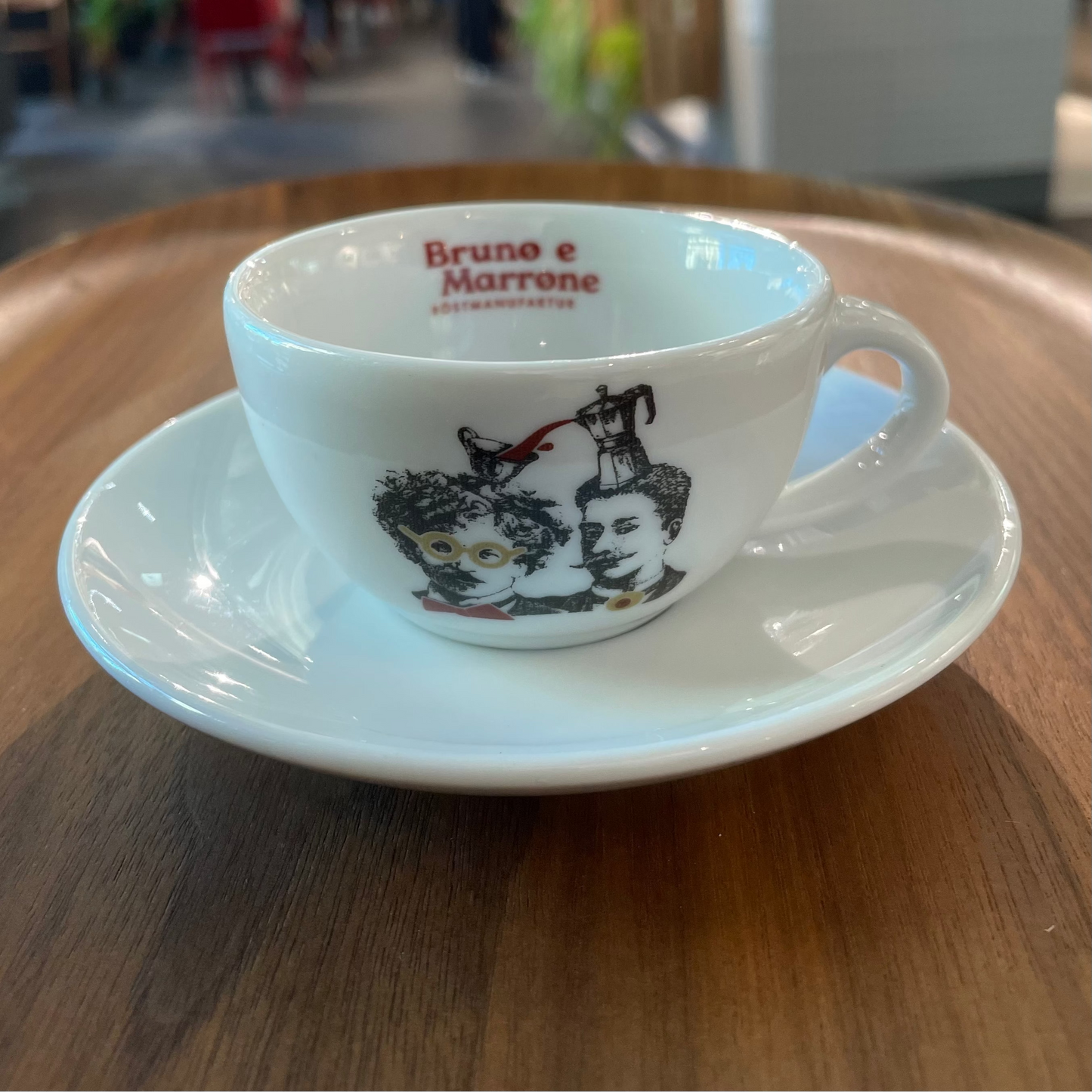 Espressotasse weiß und Untertasse mit Bruno e Marrone Logo